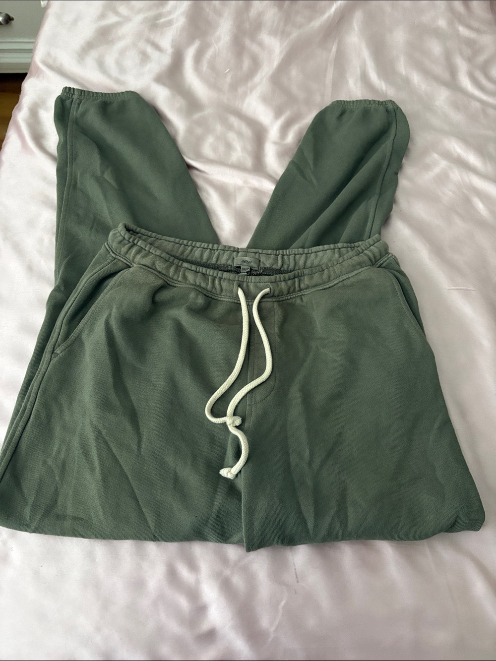 Comfort-Fit Olive Green Drawstring Sweatpants